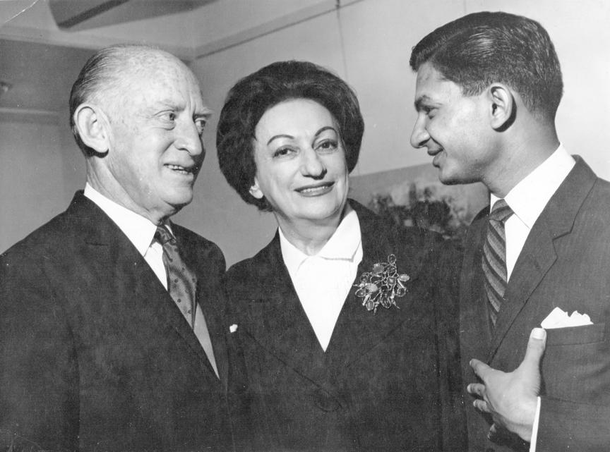 Ravi with Rachel and Hadassa Klachvin in Tel-Aviv on the Jan 6, 1963 opening of the Santosh + Dave exhibition